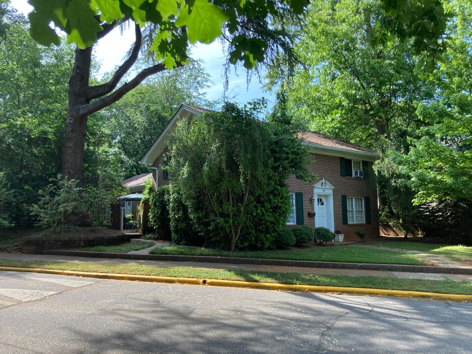 180 Wilcox St in Athens, GA - Building Photo