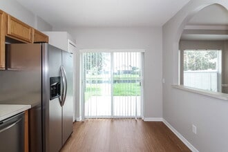 10615 Navigation Dr in Riverview, FL - Building Photo - Building Photo