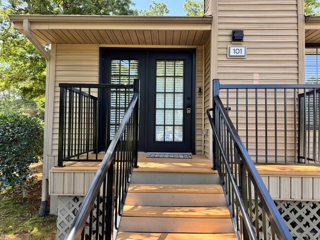Waters Edge at Lake Palestine in Flint, TX - Building Photo - Building Photo