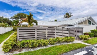 1801 S US Hwy 1, Unit 5B in Jupiter, FL - Building Photo