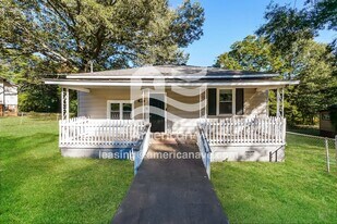 1411 Juniper St in Lagrange, GA - Building Photo