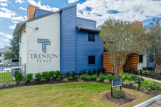 Trenton Place in Houston, TX - Foto de edificio - Building Photo