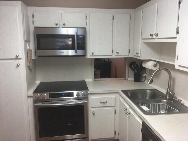 4070 Tivoli Ct in Greenacres, FL - Building Photo - Building Photo