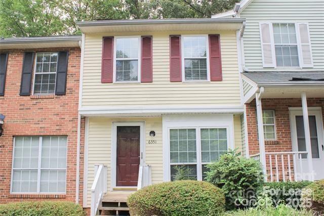 6351 Windsor Gate Ln in Charlotte, NC - Building Photo