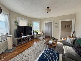 36 Princeton St, Unit 2 in Somerville, MA - Building Photo