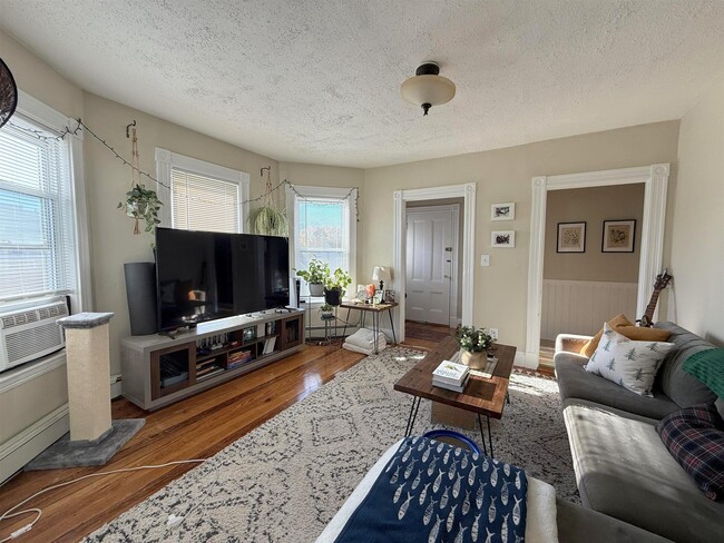 36 Princeton St, Unit 2, Unit 2