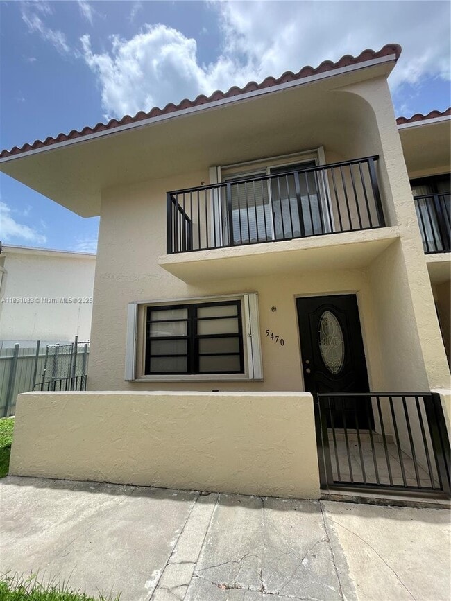property at 5470 W 26th Ct