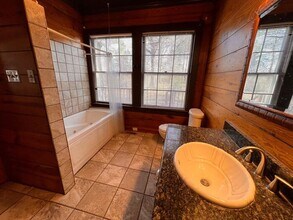 207 S Laurel St in Bryant, AR - Building Photo - Building Photo