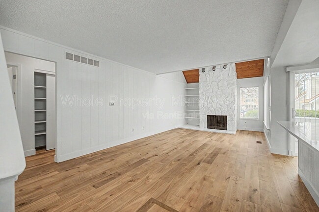 2439 S Xanadu Way in Aurora, CO - Building Photo - Building Photo