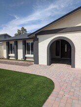 1016 W Manhatton Dr in Tempe, AZ - Building Photo - Building Photo