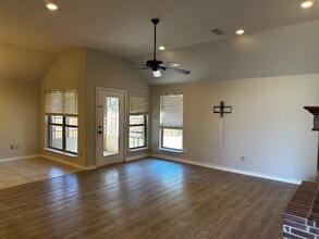 3120 Lippizan St in Waco, TX - Building Photo - Building Photo