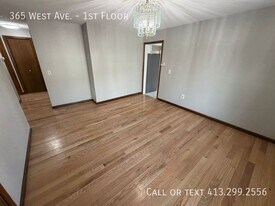 365 West Ave in Ludlow, MA - Building Photo