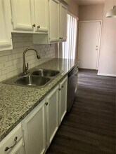 2438 Bering Dr in Houston, TX - Building Photo - Building Photo