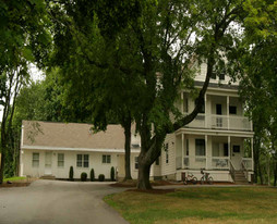 37 Pleasant St in Norton, MA - Building Photo