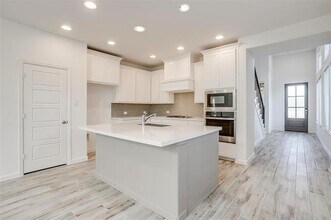 9344 Buckeye Bnd in Little Elm, TX - Building Photo - Building Photo