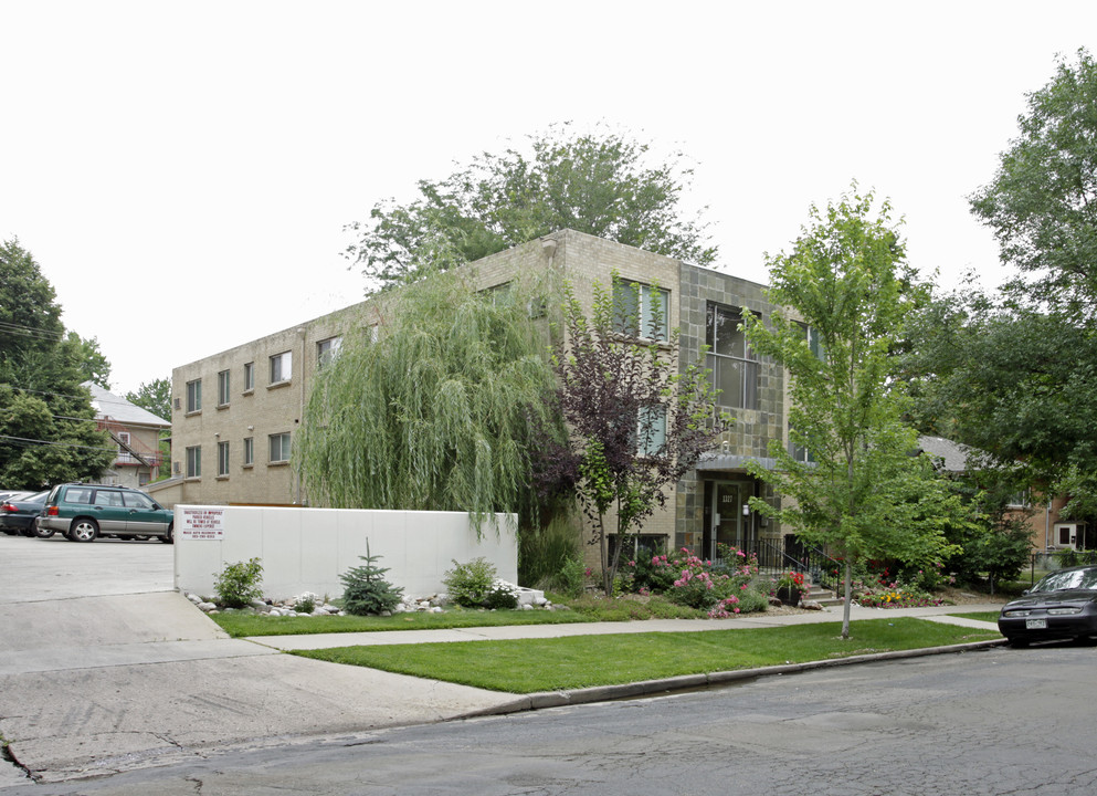 1327 Steele St in Denver, CO - Foto de edificio