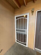 1141 Sunnyslope Rd in Hollister, CA - Building Photo - Building Photo