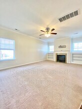 717 Dissdale Ln in Chesapeake, VA - Building Photo - Building Photo