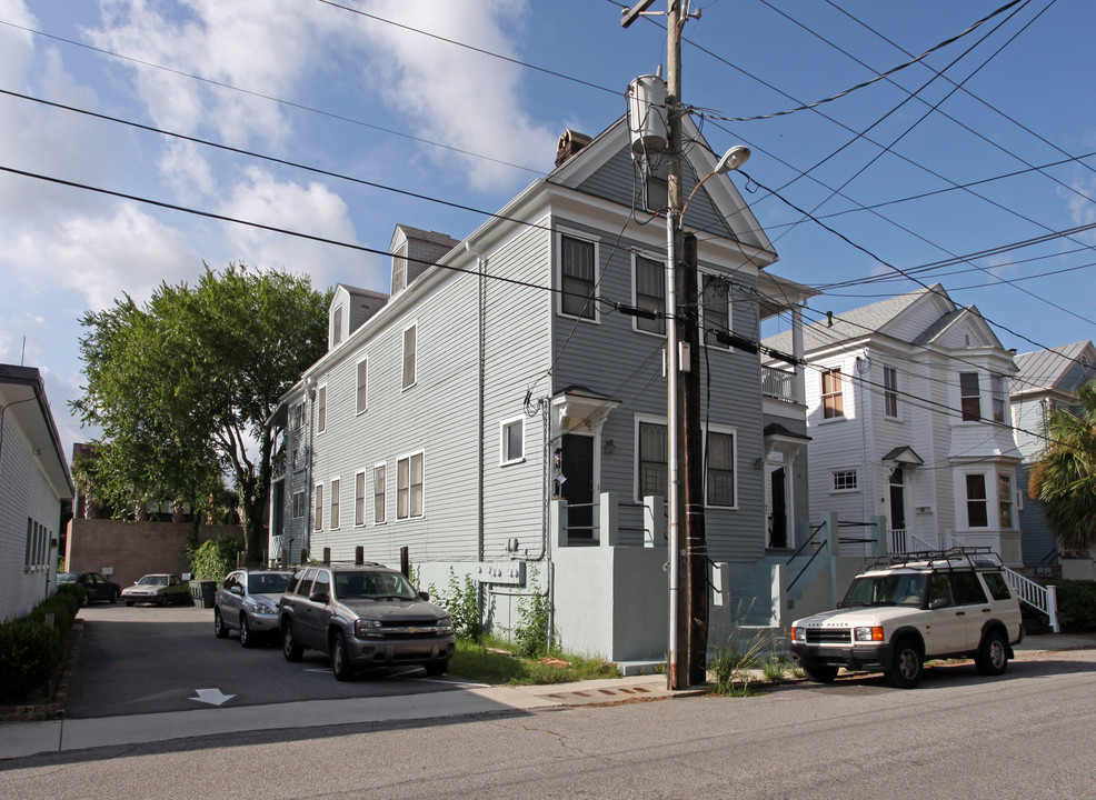 29 Society St in Charleston, SC - Building Photo