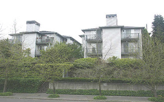 6010-6016 Fauntleroy Way SW Apartments