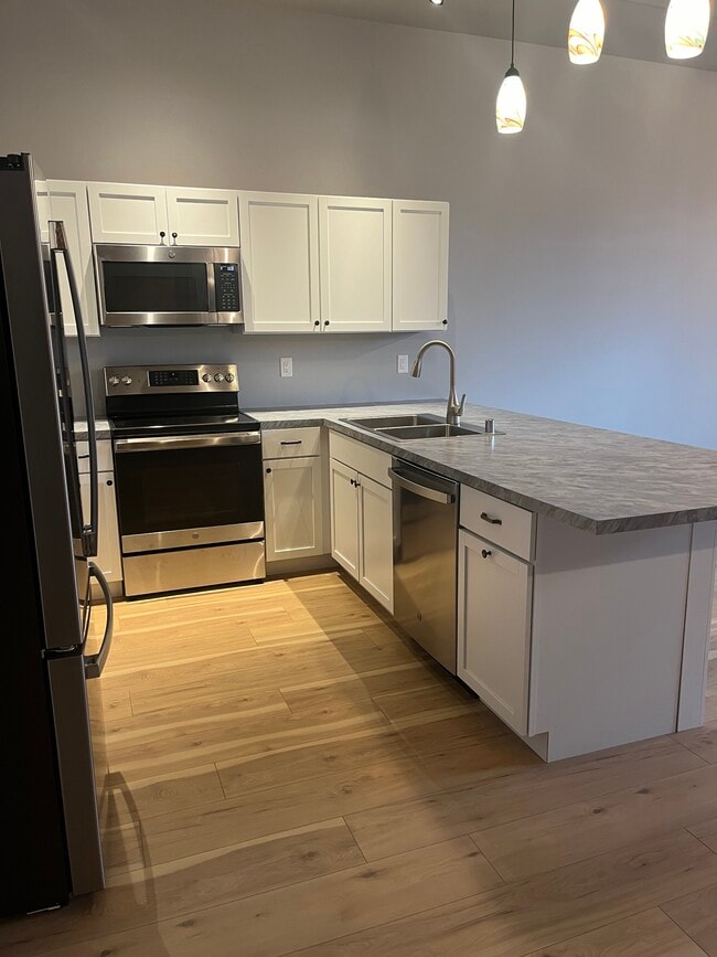 120 5th Ave N, Unit 2 in La crosse, WI - Foto de edificio - Building Photo