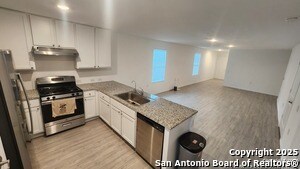 10191 Asta Trl in San Antonio, TX - Building Photo - Building Photo