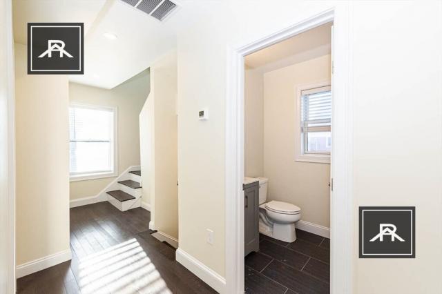 7 Malvern Terrace in Medford, MA - Foto de edificio - Building Photo