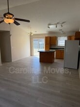 325 Honor Rd in Duncan, SC - Building Photo - Building Photo