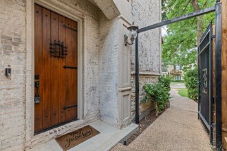 5519 Matalee Ave in Dallas, TX - Foto de edificio - Building Photo