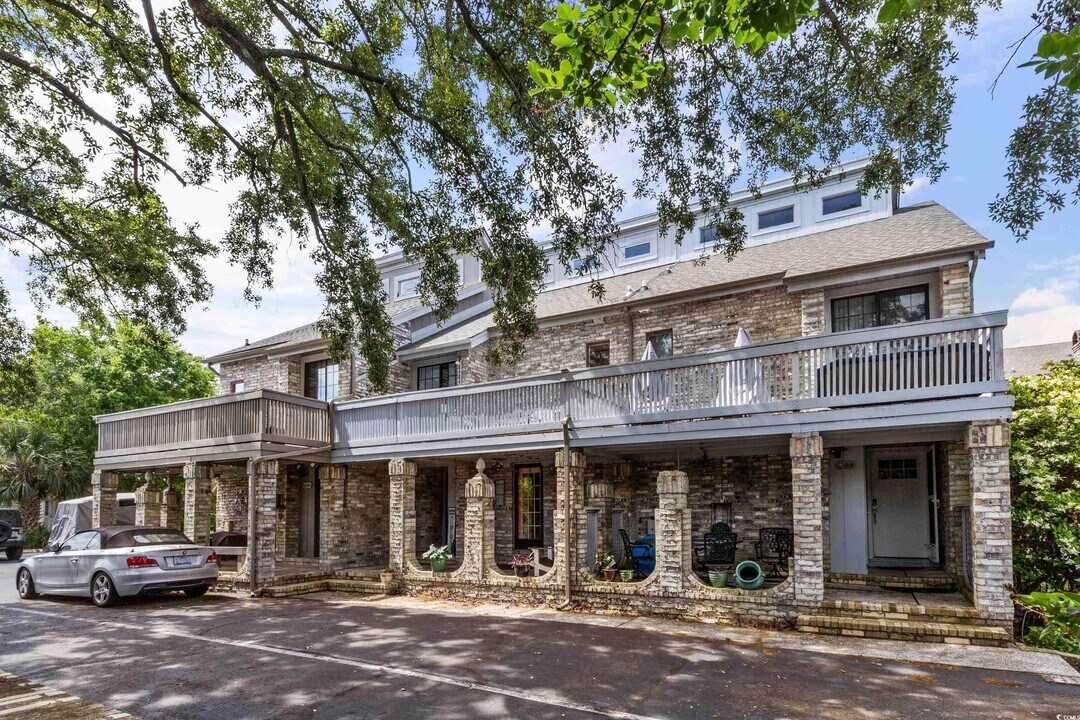 311 70th Ave N in Myrtle Beach, SC - Building Photo