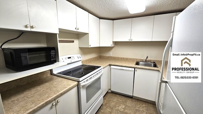 property at 10747-10127 127 St