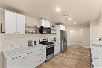 1540 Souvenir Dr in El Cajon, CA - Building Photo - Building Photo