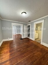 1207 N Chestnut St in Lansing, MI - Building Photo - Building Photo