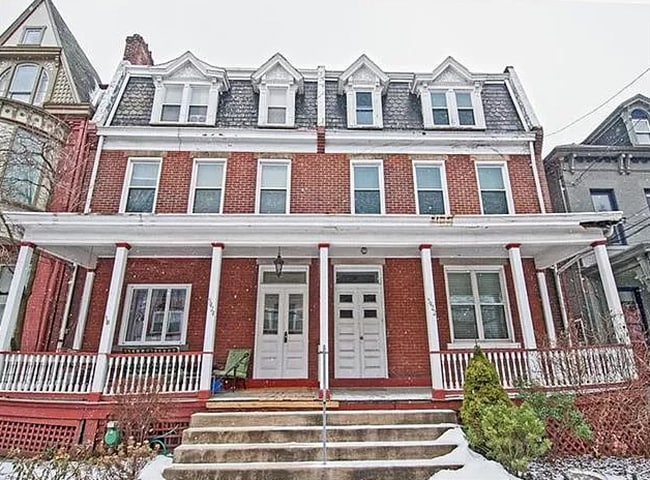 property at 5422 Howe St