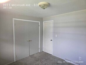 993 E Michigan Ave in Battle Creek, MI - Building Photo - Building Photo