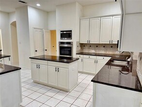 708 Nettleton Dr in Southlake, TX - Foto de edificio - Building Photo