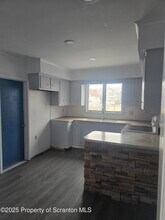 834 E Scott St in Olyphant, PA - Building Photo - Building Photo