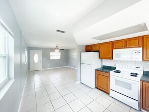 1551 Swordbill Dr in Holiday, FL - Building Photo - Building Photo