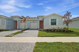 3765 Harborside Ave in Fort Pierce, FL - Building Photo