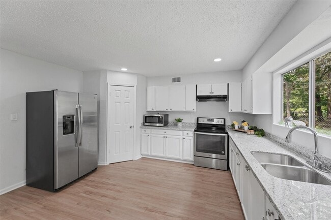 property at 18009 Split Oak Cir