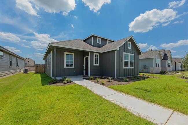 512 Clearlake Dr in Hutto, TX - Foto de edificio - Building Photo