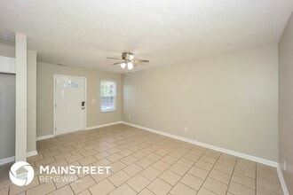 6115 Forrest Ave in Union City, GA - Foto de edificio - Building Photo