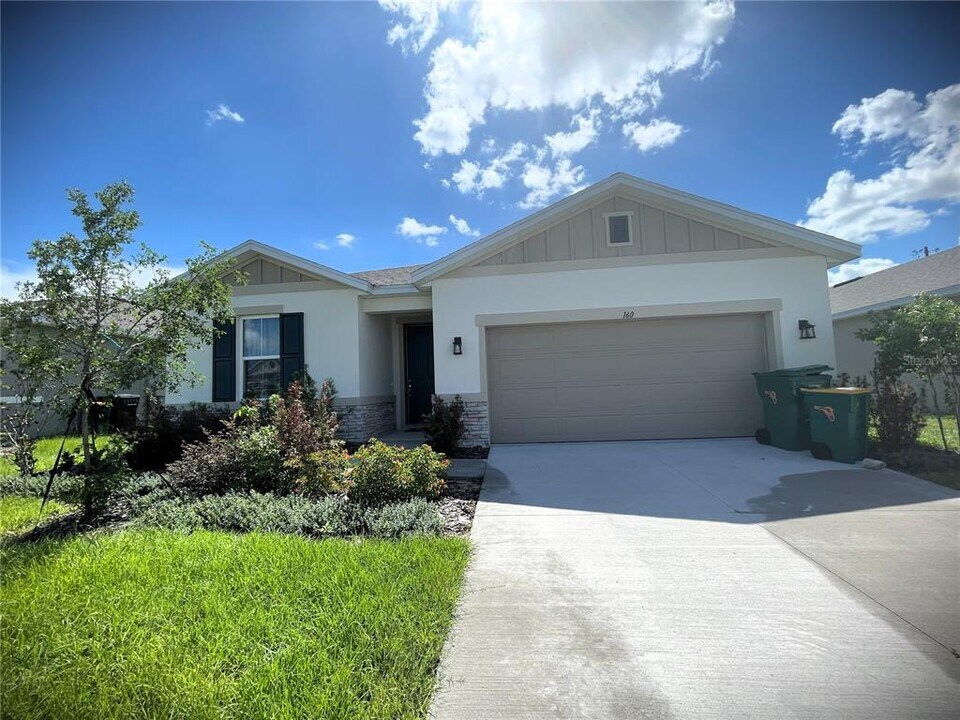 160 Hilltop Bloom Lp in Haines City, FL - Building Photo