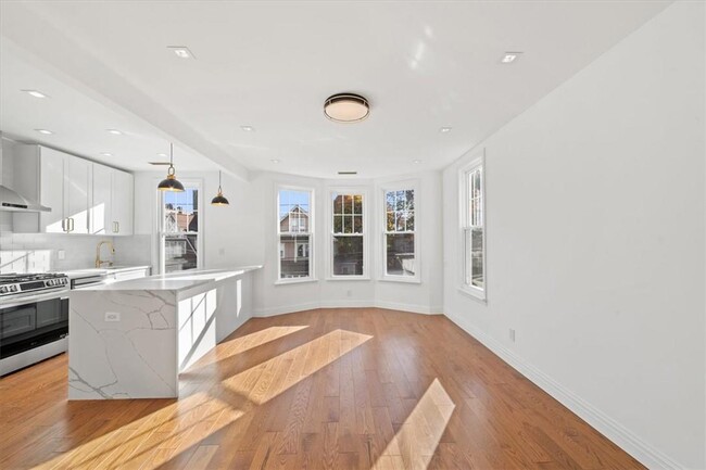 49 S Devoe Ave-Unit -#2F in Yonkers, NY - Building Photo - Building Photo