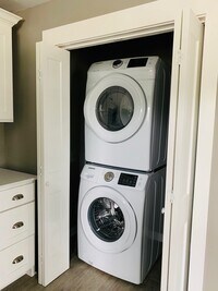 400 E Twin Springs St, Unit 4 photo'