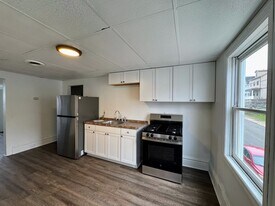 28 Mt Oliver St in Pittsburgh, PA - Building Photo