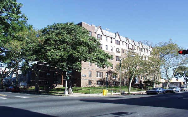 802 Broadway in Newark, NJ - Building Photo - Building Photo