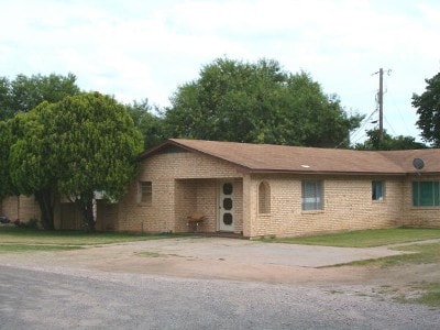 1409 Trinity St in Marble Falls, TX - Building Photo