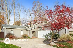 967 Bennett Dr in Elyria, OH - Building Photo