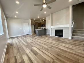 3035 NE Red Jasper Pl in Bend, OR - Building Photo - Building Photo